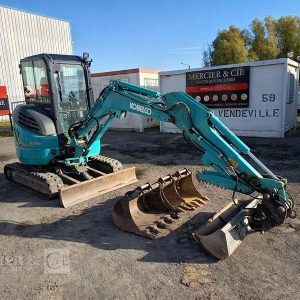 KOBELCO MINIPELLE SK26SR-7 SUR CHENILLE DIESEL 2,6 TONNES  – 296 HEURES – ANNEE 2023  5016