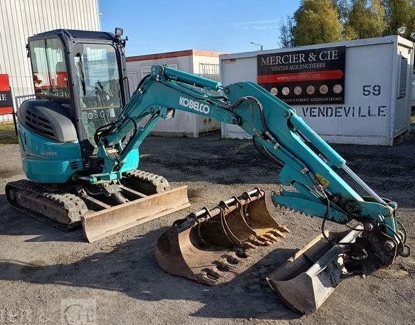 KOBELCO MINIPELLE SK26SR-7 SUR CHENILLE DIESEL 2,6 TONNES  – 296 HEURES – ANNEE 2023  5016