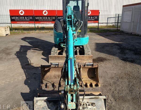 KOBELCO MINIPELLE SK26SR-7 SUR CHENILLE DIESEL 2,6 TONNES  – 296 HEURES – ANNEE 2023  5016