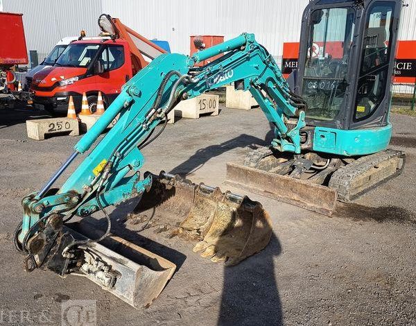 KOBELCO MINIPELLE SK26SR-7 SUR CHENILLE DIESEL 2,6 TONNES  – 296 HEURES – ANNEE 2023  5016