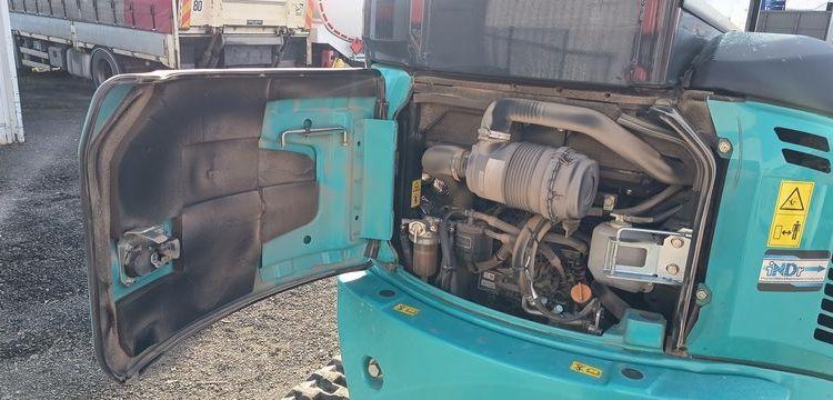 KOBELCO MINIPELLE SK26SR-7 SUR CHENILLE DIESEL 2,6 TONNES  – 296 HEURES – ANNEE 2023  5016
