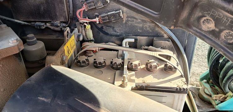 KOBELCO MINIPELLE SK26SR-7 SUR CHENILLE DIESEL 2,6 TONNES  – 296 HEURES – ANNEE 2023  5016