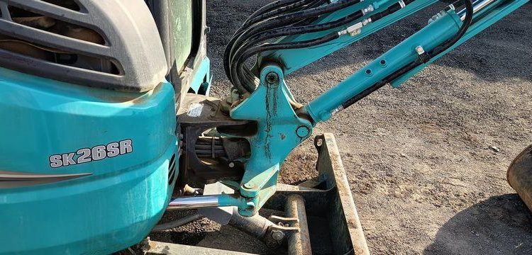 KOBELCO MINIPELLE SK26SR-7 SUR CHENILLE DIESEL 2,6 TONNES  – 296 HEURES – ANNEE 2023  5016