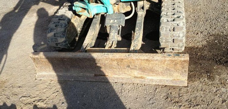 KOBELCO MINIPELLE SK26SR-7 SUR CHENILLE DIESEL 2,6 TONNES  – 296 HEURES – ANNEE 2023  5016