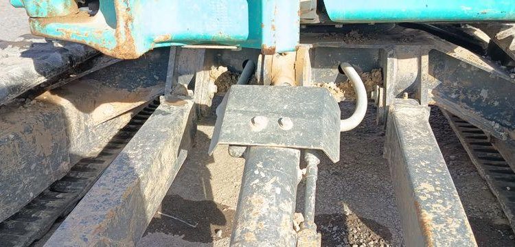 KOBELCO MINIPELLE SK26SR-7 SUR CHENILLE DIESEL 2,6 TONNES  – 296 HEURES – ANNEE 2023  5016