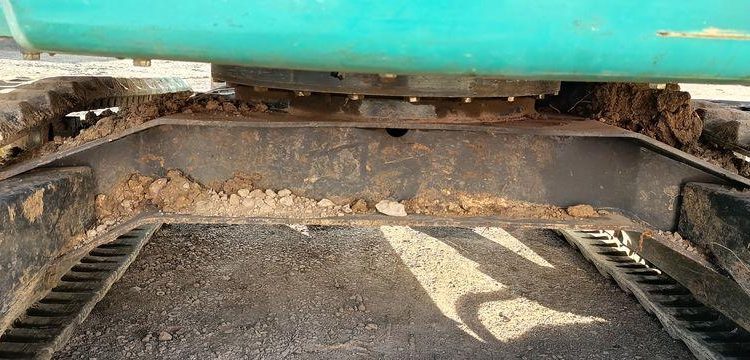 KOBELCO MINIPELLE SK26SR-7 SUR CHENILLE DIESEL 2,6 TONNES  – 296 HEURES – ANNEE 2023  5016