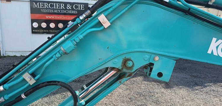 KOBELCO MINIPELLE SK26SR-7 SUR CHENILLE DIESEL 2,6 TONNES  – 296 HEURES – ANNEE 2023  5016