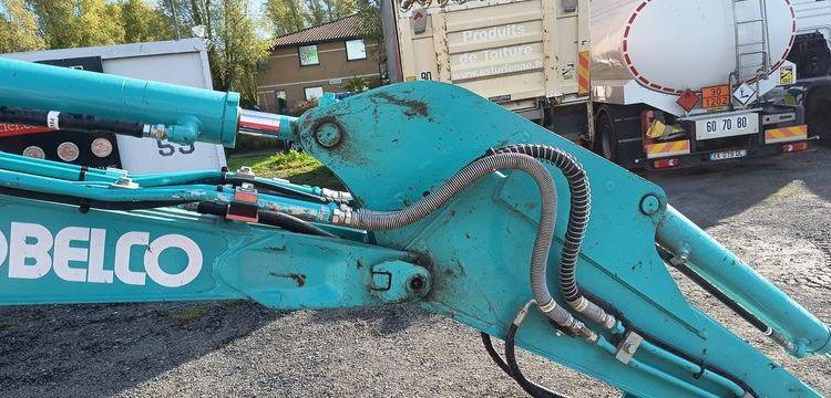 KOBELCO MINIPELLE SK26SR-7 SUR CHENILLE DIESEL 2,6 TONNES  – 296 HEURES – ANNEE 2023  5016