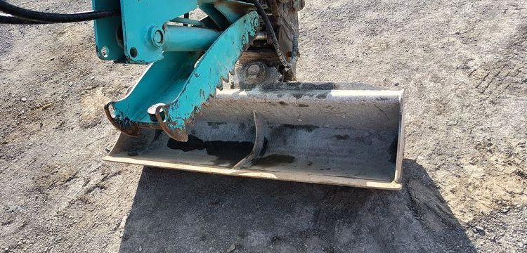 KOBELCO MINIPELLE SK26SR-7 SUR CHENILLE DIESEL 2,6 TONNES  – 296 HEURES – ANNEE 2023  5016