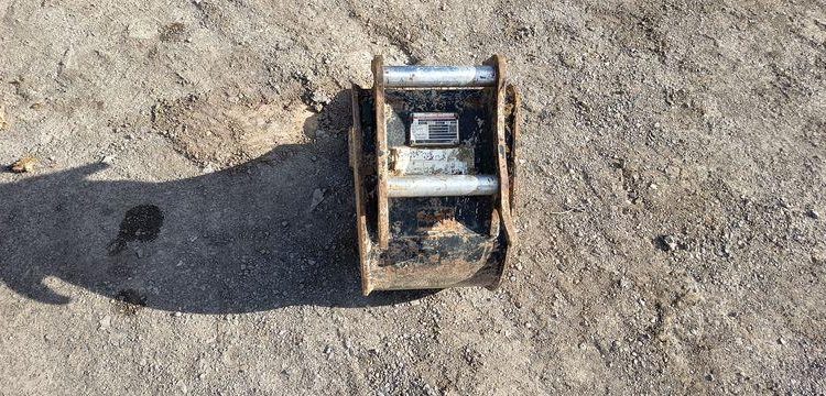 KOBELCO MINIPELLE SK26SR-7 SUR CHENILLE DIESEL 2,6 TONNES  – 296 HEURES – ANNEE 2023  5016