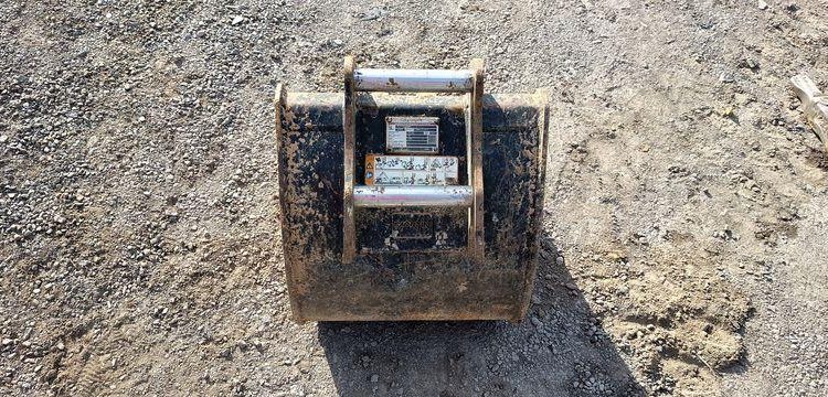 KOBELCO MINIPELLE SK26SR-7 SUR CHENILLE DIESEL 2,6 TONNES  – 296 HEURES – ANNEE 2023  5016