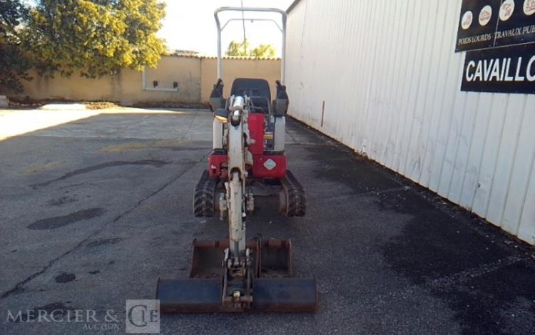 TAKEUCHI MINI PELLE TB 210R 1T150 927H AN2021  6500