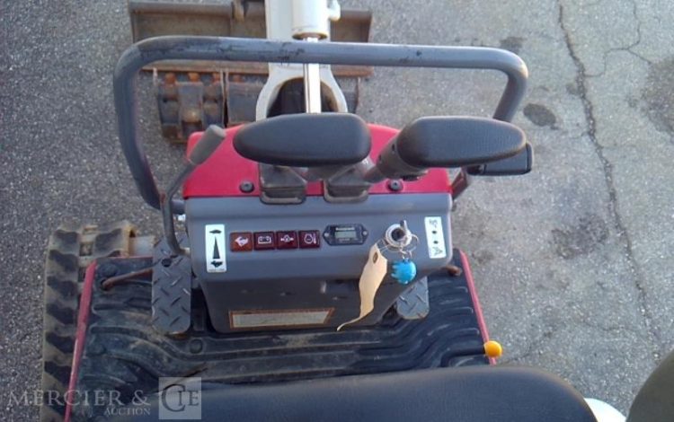 TAKEUCHI MINI PELLE TB 210R 1T150 927H AN2021  6500