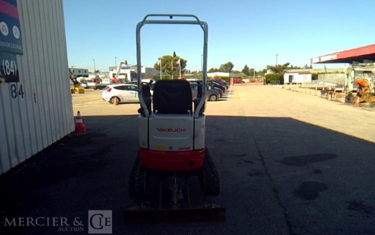 TAKEUCHI MINI PELLE TB 210R 1T150 927H AN2021  6500
