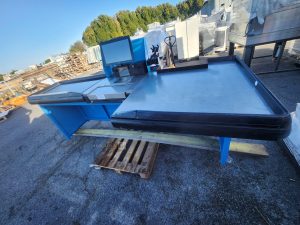 autre Comptoir de caisse professionnel de marque COP, équipé dun tapis roulant, écran  120