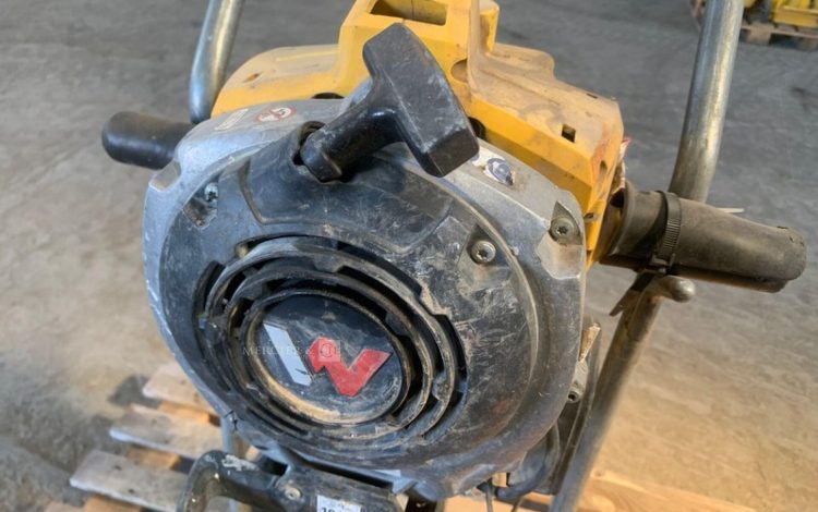 WACKER NEUSON BH65  PIQ011655