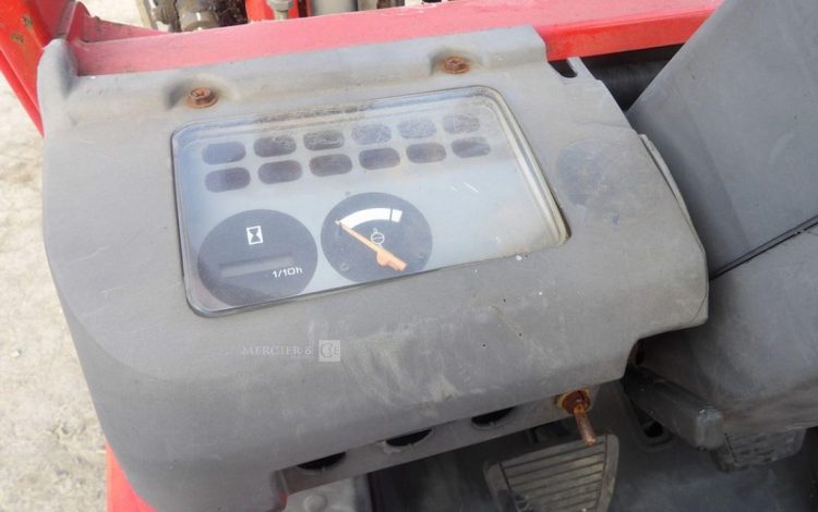 NISSAN UD02A25PO  50250254