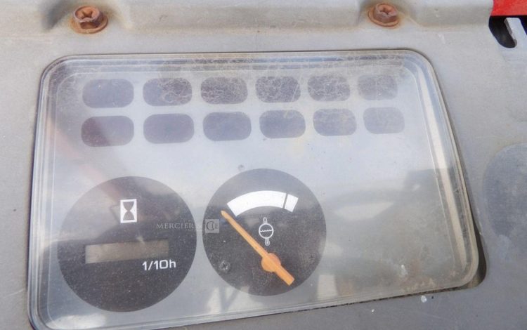 NISSAN UD02A25PO  50250254