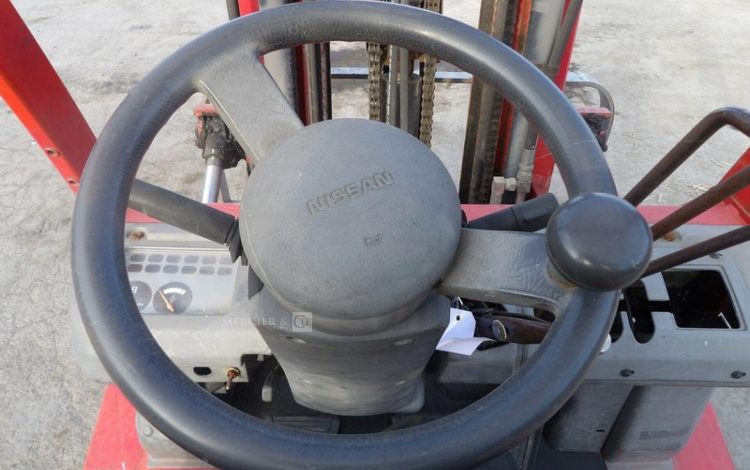 NISSAN UD02A25PO  50250254