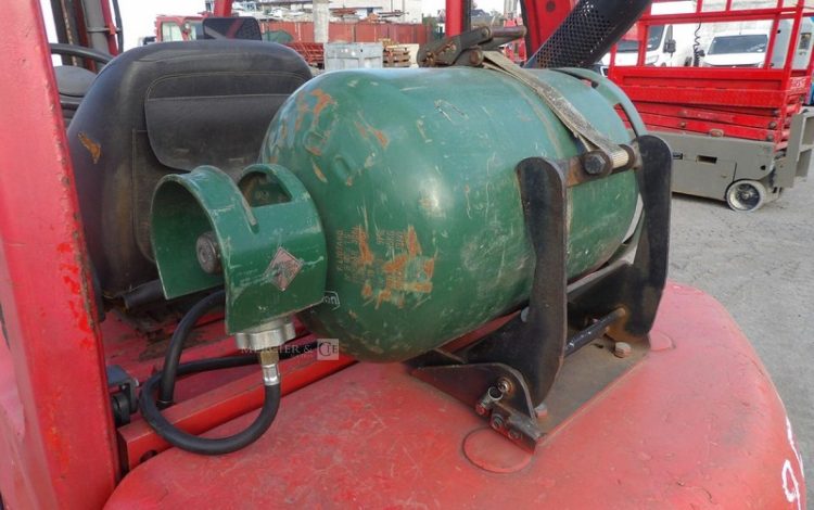NISSAN UD02A25PO  50250254