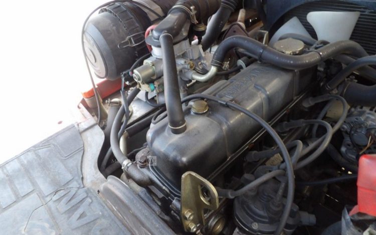NISSAN UD02A25PO  50250254