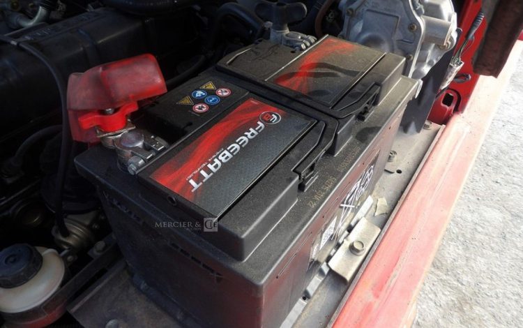NISSAN UD02A25PO  50250254