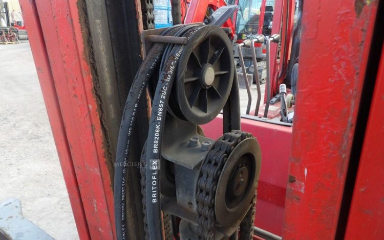 NISSAN UD02A25PO  50250254