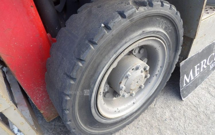 NISSAN UD02A25PO  50250254