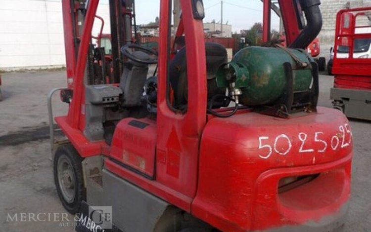 NISSAN UD02A25PO  50250254