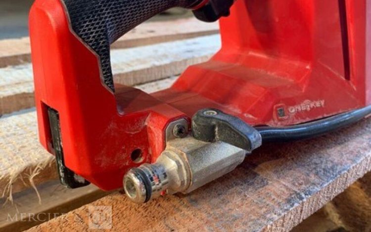 MILWAUKEE M18 FCOS230  DEC010002