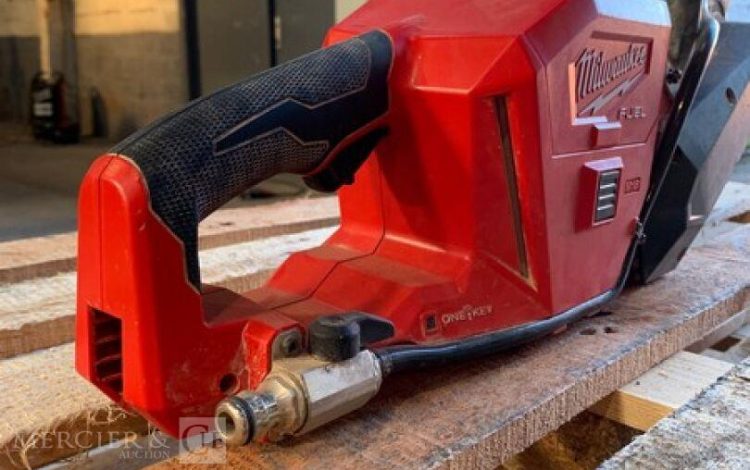 MILWAUKEE M18 FCOS230  DEC010312