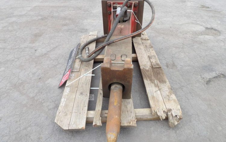 ATLAS COPCO MB1200  82MAM82025