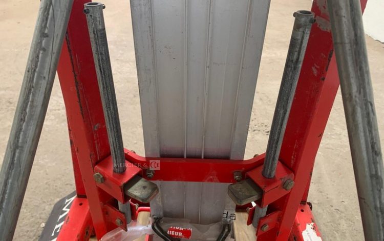 GENIE SLC-24  78MAM82025