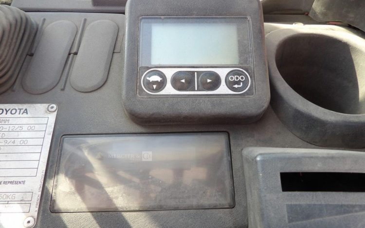 TOYOTA 02-8FDF25  2599691