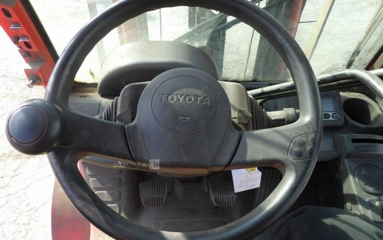 TOYOTA 02-8FDF25  2599691