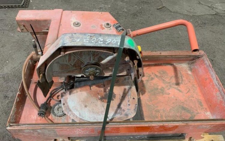 HUSQVARNA   68MAM82025
