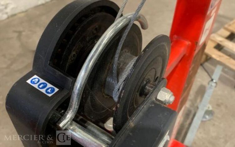 MOB MONDELIN 51370027  44MAM82025