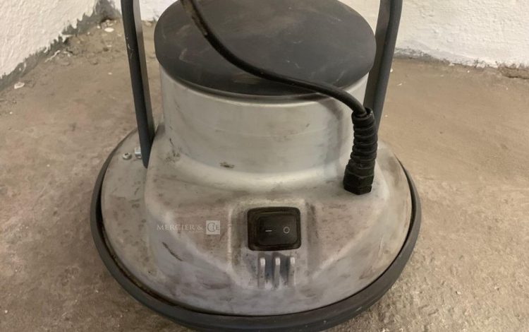 117MAM8