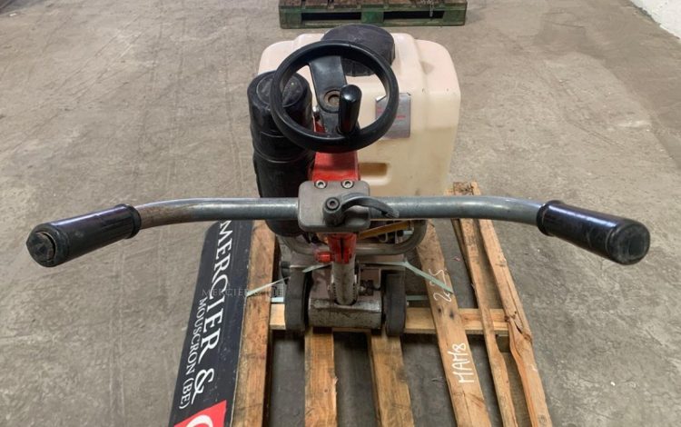 HUSQVARNA 504030106  113MAM8