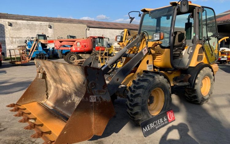 VOLVO L25F  KUB010383