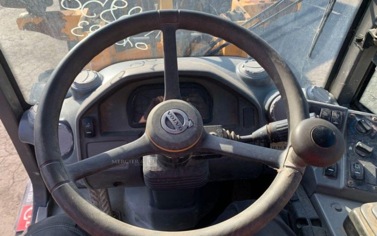 VOLVO L25F  KUB010383