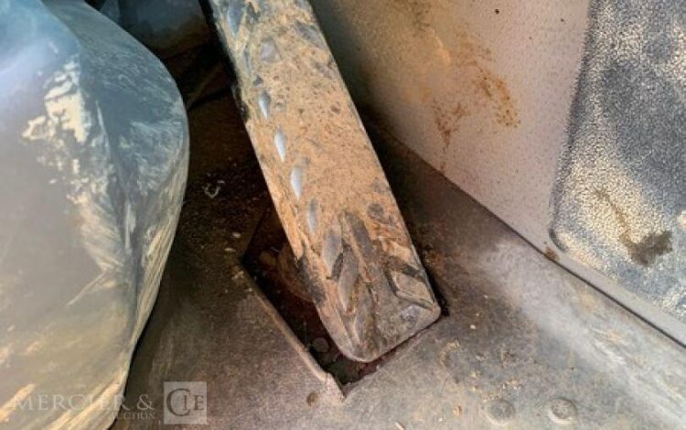 VOLVO L25F  KUB010383