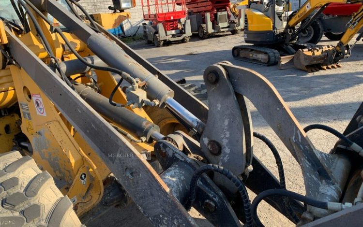 VOLVO L25F  KUB010383