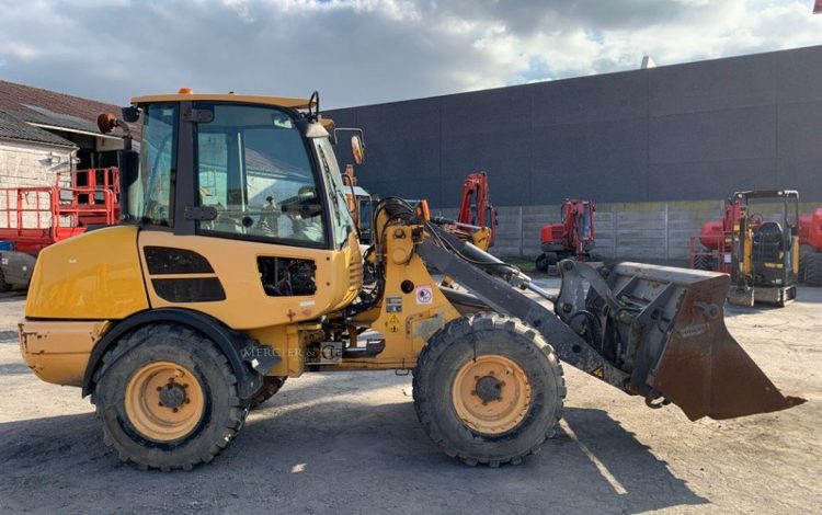 VOLVO L25F  KUB010383