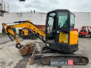 BOBCAT E35  PEL010244