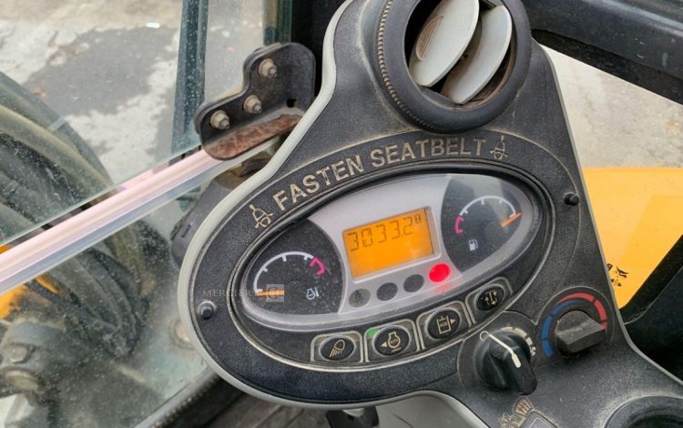BOBCAT E35  PEL010244