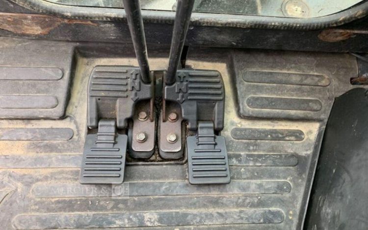 BOBCAT E35  PEL010244