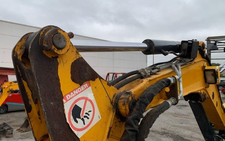 BOBCAT E35  PEL010244
