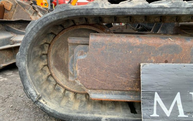 BOBCAT E35  PEL010244