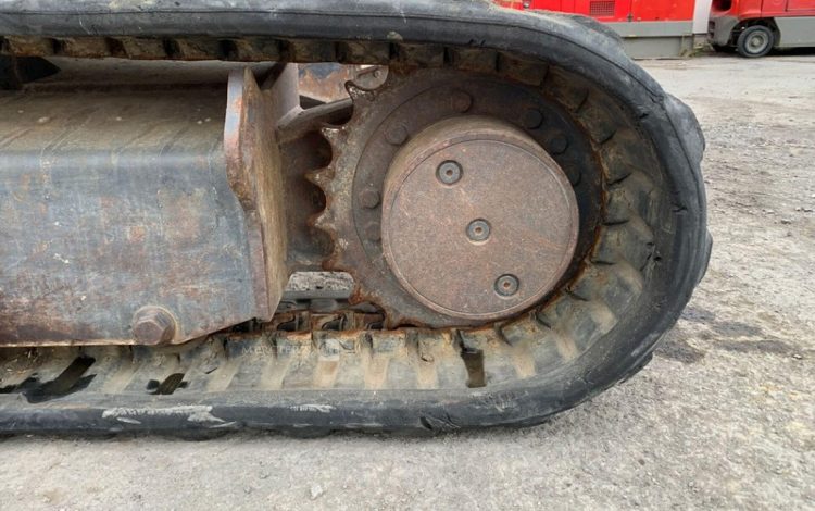 BOBCAT E35  PEL010244
